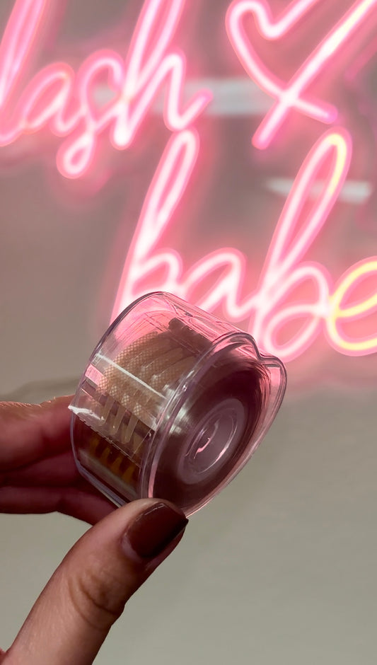 Heart shape lifting tape